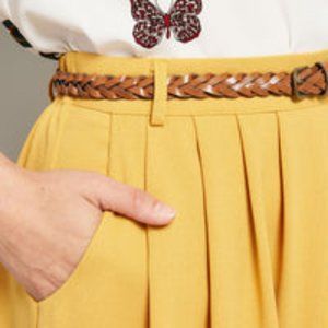 NWT Breathtaking Tiger Lilies Midi Pleated Skirt with Pockets in Mustard Yellow